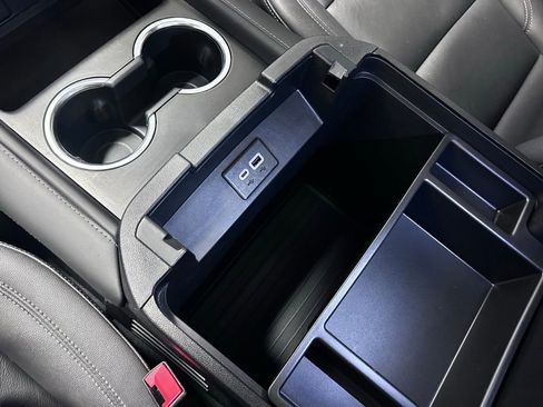 Used 2023 Chevrolet Suburban Z71 w/ Off-Road Capability Package image 19