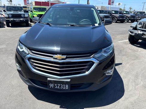 Used 2018 Chevrolet Equinox LS w/ LPO, Cargo Package AWD/4WD image 5