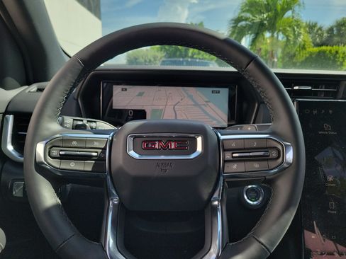 New 2026 GMC Terrain Elevation w/ Elevation Premium Package FWD image 25