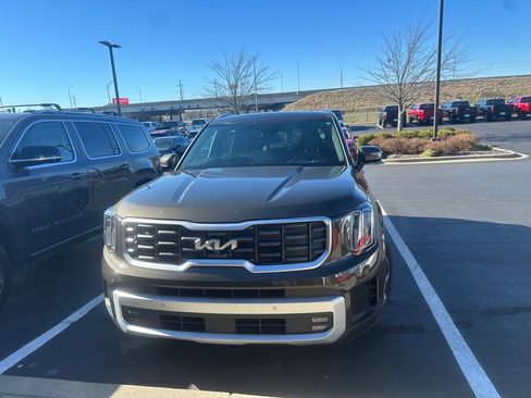 Used 2024 Kia Telluride SX Prestige image 2