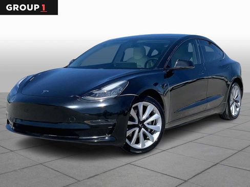 Used 2020 Tesla Model 3 Standard Range Plus image 1
