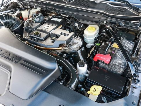 Used 2020 RAM 2500 Laramie image 27