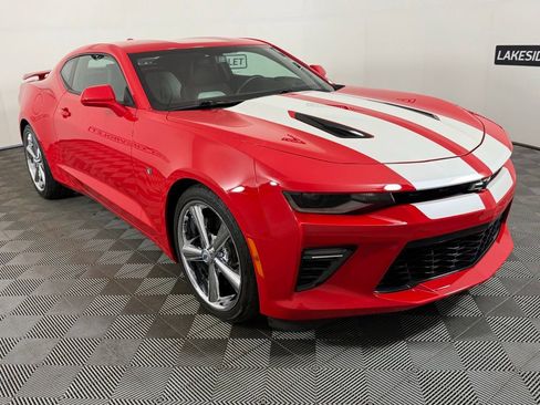 Used 2017 Chevrolet Camaro SS RWD image 8