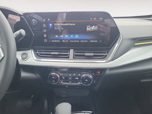 New 2026 Chevrolet Trax LT w/ Driver Confidence Package image 15