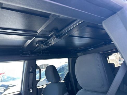 Used 2025 Ford Bronco Big Bend image 13