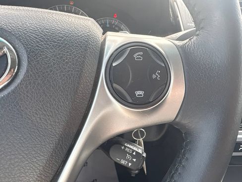 Used 2014 Toyota Camry SE FWD image 9