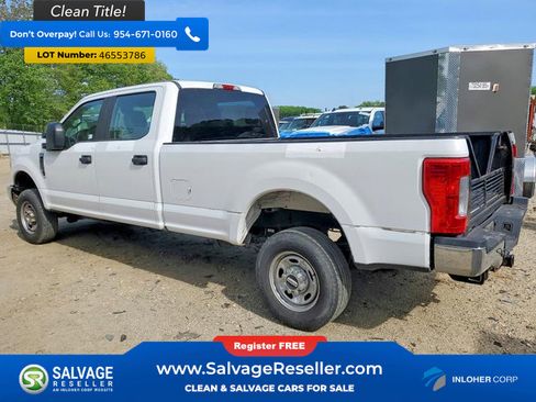 Used 2017 Ford F250 XL w/ XL Decor Group AWD/4WD image 3
