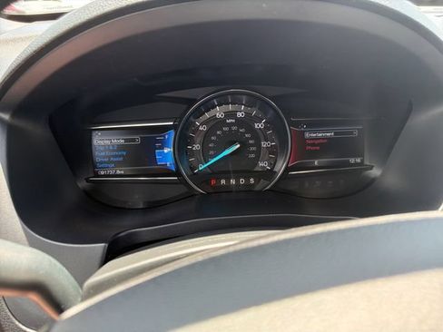 Used 2017 Ford Explorer XLT w/ Equipment Group 202A AWD/4WD image 19