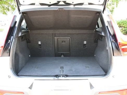 Used 2023 Volvo XC40 Recharge Plus AWD/4WD image 24