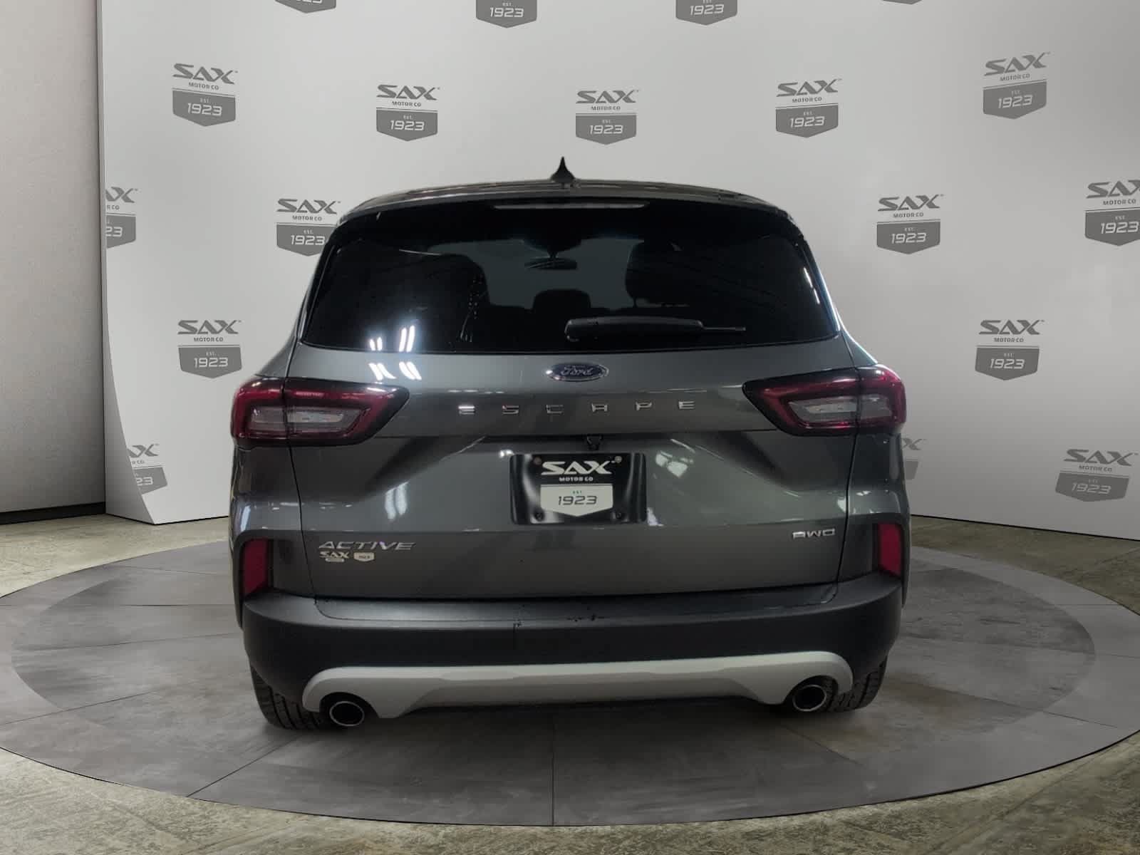 Used 2025 Ford Escape Active AWD/4WD image 4