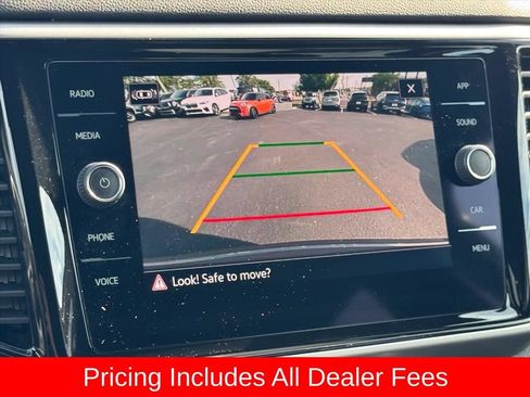 Used 2023 Volkswagen Atlas Cross Sport SE FWD image 25