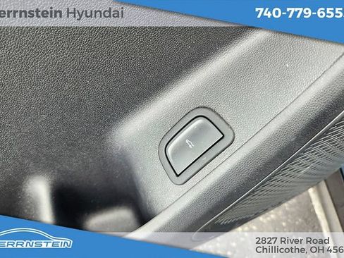 Used 2026 Chevrolet Traverse LT w/ Sun and Wheel Package AWD/4WD image 12