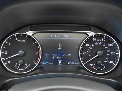 Used 2024 Nissan Altima 2.5 SV FWD image 26