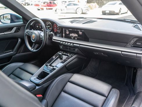Used 2021 Porsche 911 Carrera image 11
