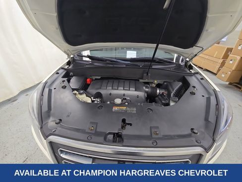 Used 2015 GMC Acadia SLT image 39