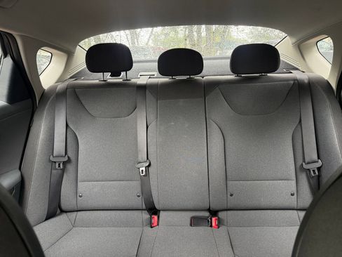 Used 2025 Kia K4 FWD image 36