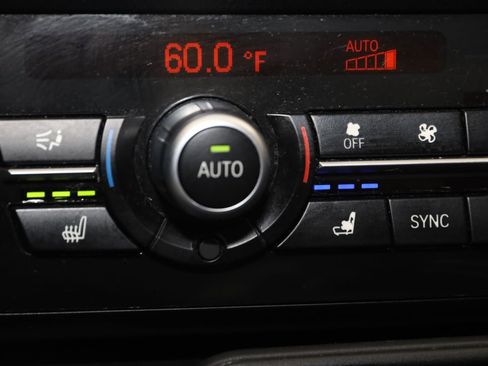 Used 2015 BMW M5 RWD image 8
