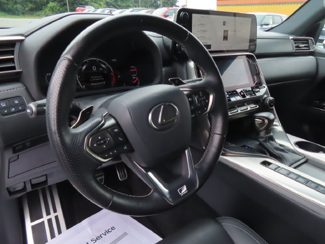 Used 2023 Lexus LX 600 F Sport AWD/4WD image 16