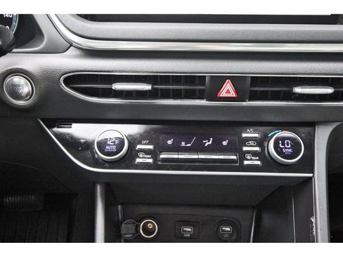 Used 2023 Hyundai Sonata SEL w/ Preferred Accessory Package image 27