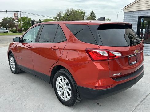 Used 2020 Chevrolet Equinox LS w/ LS Convenience Package image 7