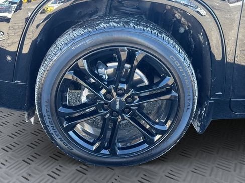 Used 2025 GMC Acadia Denali w/ Super Cruise Package image 30