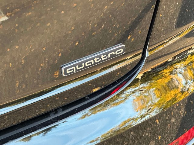 Used 2023 Audi Q8 Prestige AWD/4WD image 13