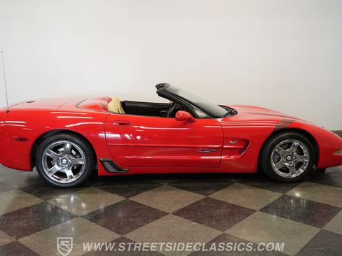 Used 1999 Chevrolet Corvette Convertible w/ Memory Pkg RWD image 15
