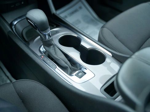 Used 2023 Chevrolet Malibu LT image 16