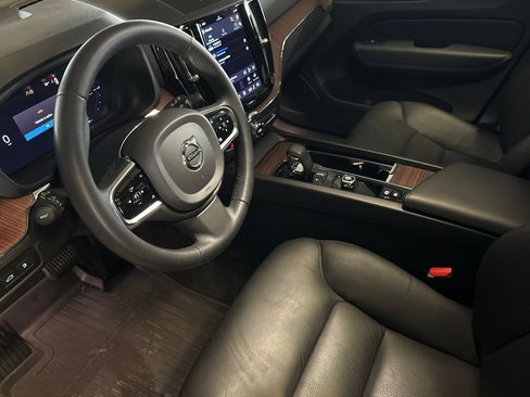 Used 2023 Volvo XC60 T8 Plus w/ Protection Package Premier AWD/4WD image 9