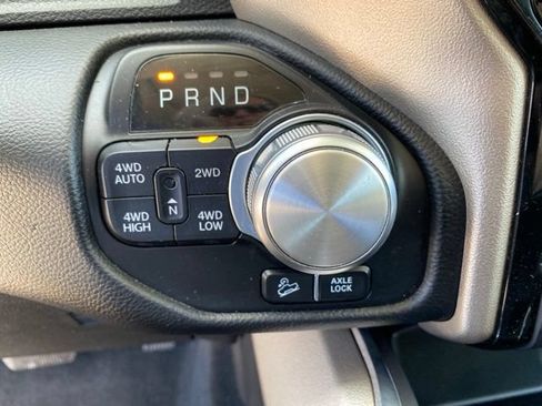 Used 2020 RAM 1500 Laramie AWD/4WD image 28