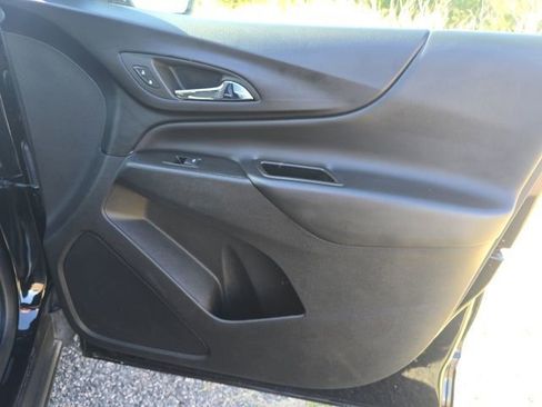 Certified 2024 Chevrolet Equinox LT FWD image 36