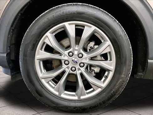 Used 2021 Ford Explorer Limited w/ Equipment Group 301A AWD/4WD image 9