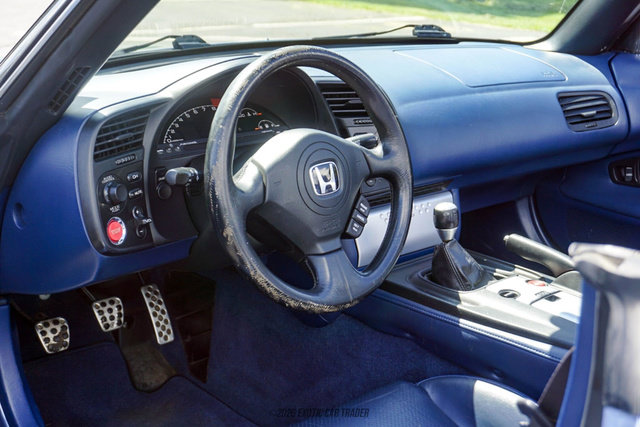 Used 2004 Honda S2000 image 29