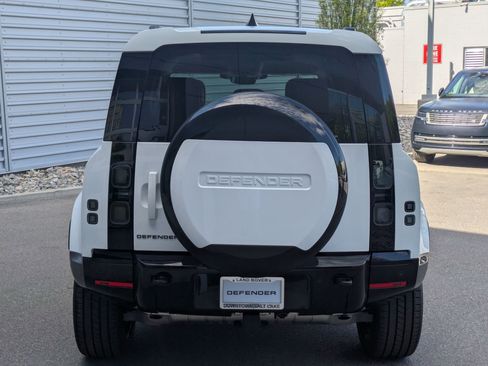 New 2026 Land Rover Defender 110 X-Dynamic SE AWD/4WD image 6
