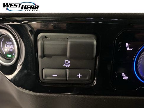 Used 2025 Chevrolet Silverado 1500 RST AWD/4WD image 7