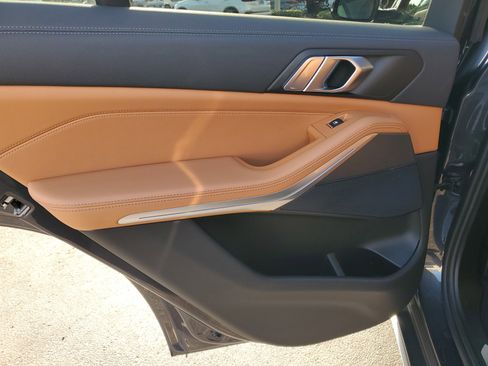 Used 2022 BMW X5 sDrive40i w/ Premium Package image 10