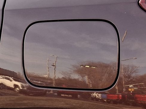 Certified 2022 Chevrolet TrailBlazer LT w/ Driver Confidence Package image 30