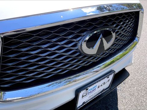 Used 2023 INFINITI QX50 Luxe AWD/4WD image 32