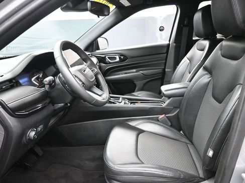 Used 2022 Jeep Compass Altitude image 15