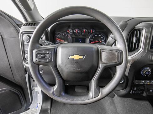 Used 2024 Chevrolet Silverado 1500 Custom image 17