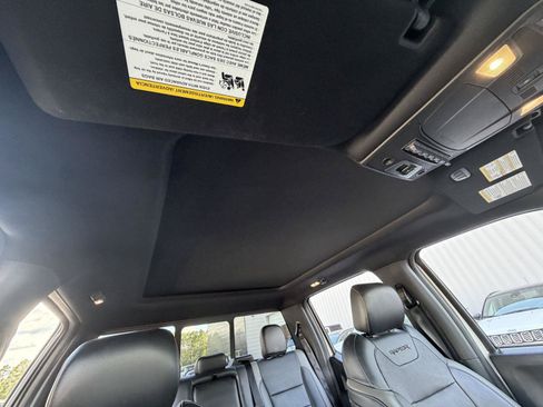 Used 2018 Ford F150 Raptor w/ Equipment Group 802A Luxury AWD/4WD image 24