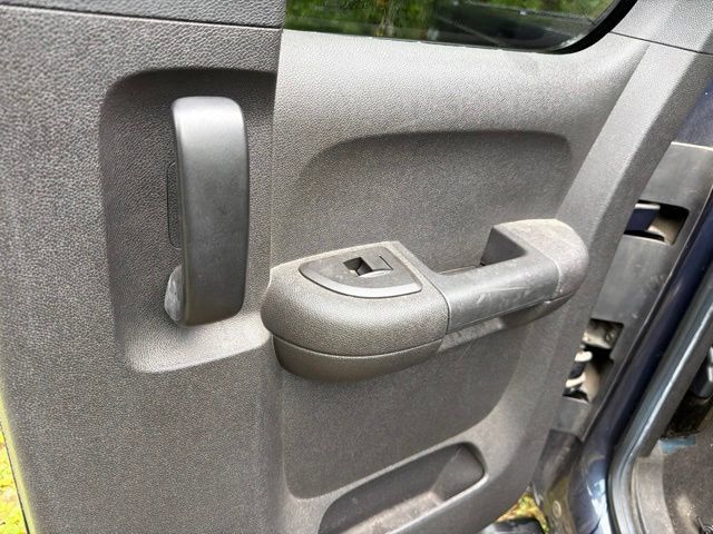 Used 2010 GMC Sierra 1500 SL AWD/4WD image 16