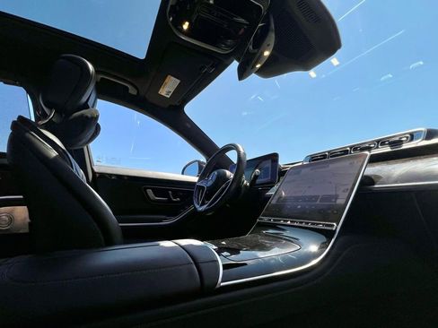 Certified 2023 Mercedes-Benz S 580 4MATIC Sedan image 11
