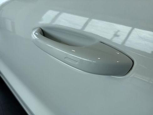 Used 2023 Porsche Cayenne Platinum Edition AWD/4WD image 12