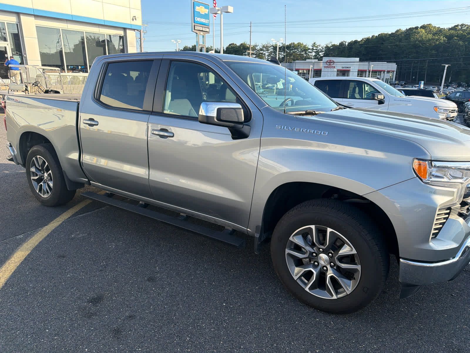 Certified 2024 Chevrolet Silverado 1500 LT AWD/4WD image 2