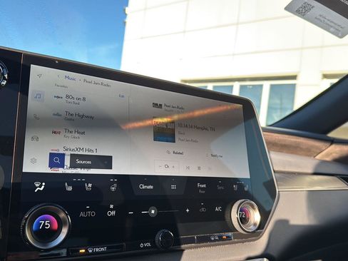 Certified 2024 Lexus RX 350 w/ Luxury Package image 21