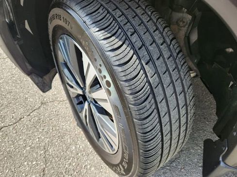 Used 2023 Nissan Rogue SV image 23