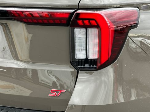 New 2026 Ford Explorer ST w/ Sun And Sound Package image 27