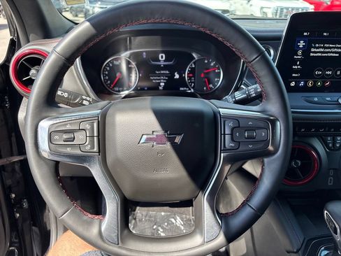 Used 2025 Chevrolet Blazer RS FWD image 7