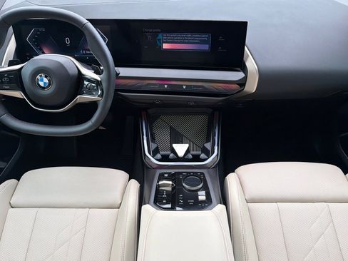 Used 2025 BMW X3 xDrive30i w/ Premium Package image 17